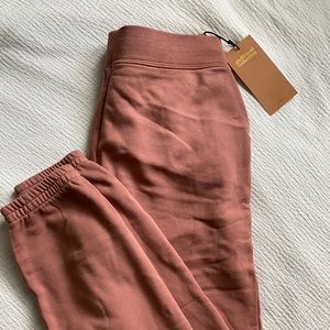 Girlfriend collective classic joggers in mauve